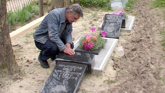 Осуждены вандалы, осквернившие надмогильные сооружения