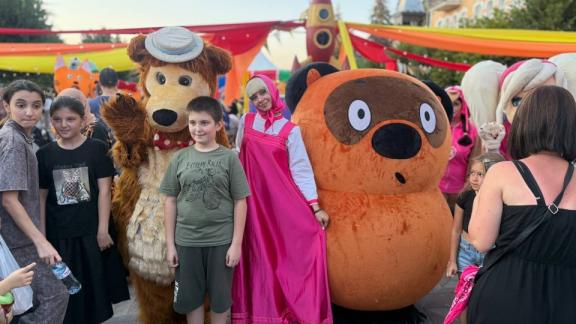 В Кисловодске свыше 1000 детей приняли участие в мульт-параде