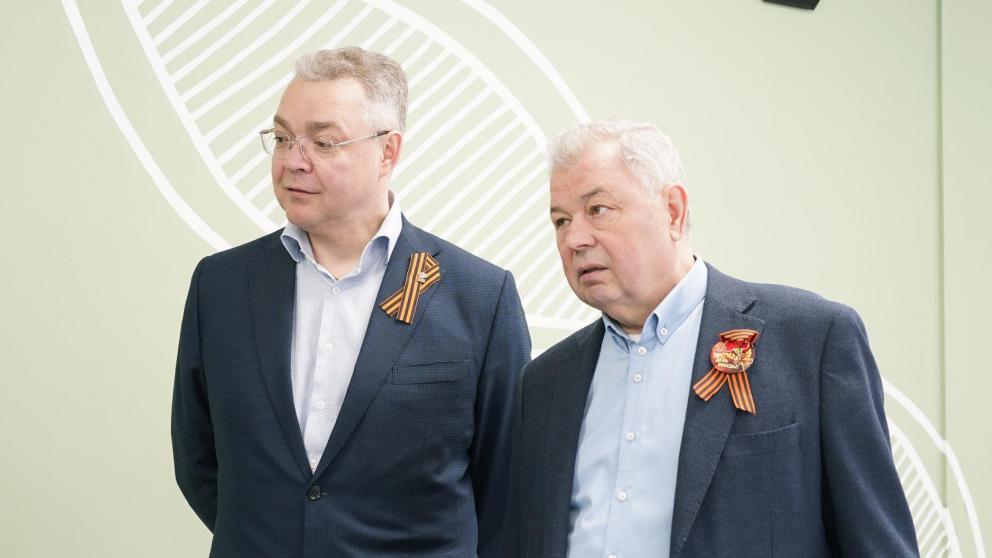 Анатолий Артамонов проверил ход строительства культурного центра в Кисловодске