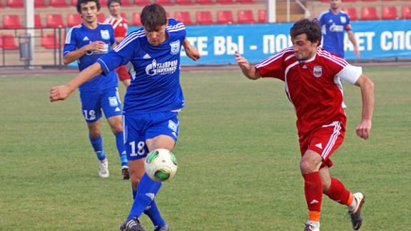 Футбол: Пятигорский «Машук» обыграл ставропольское «Динамо» 2:1