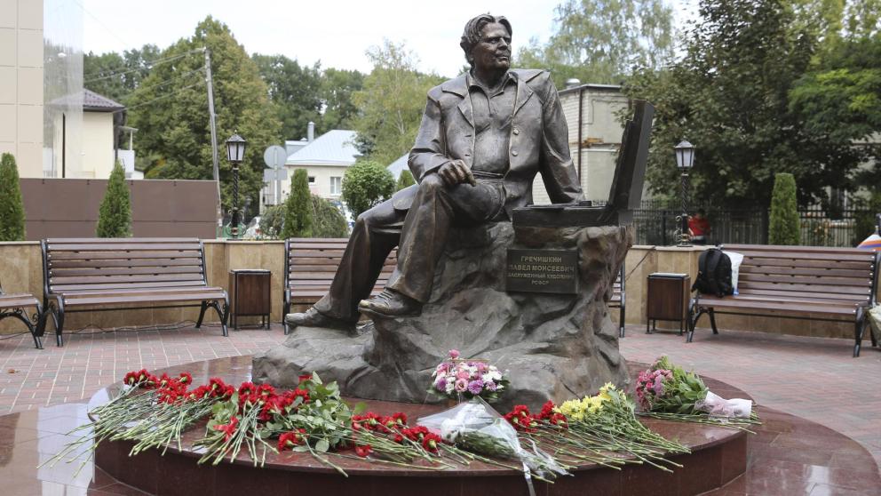 В Ставрополе в канун юбилея города открыли памятник Павлу Гречишкину