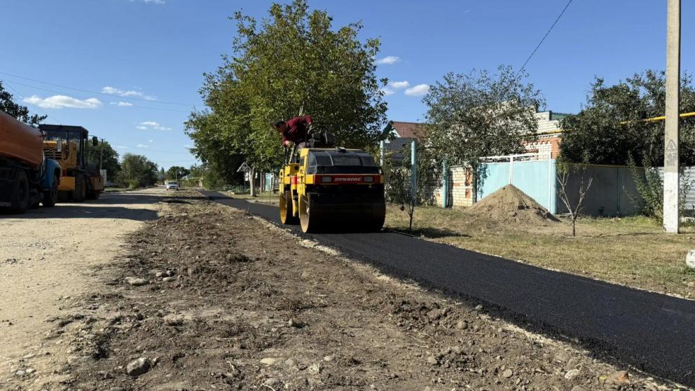 В станице Барсуковской Кочубеевского округа стартовал ремонт улицы Советской