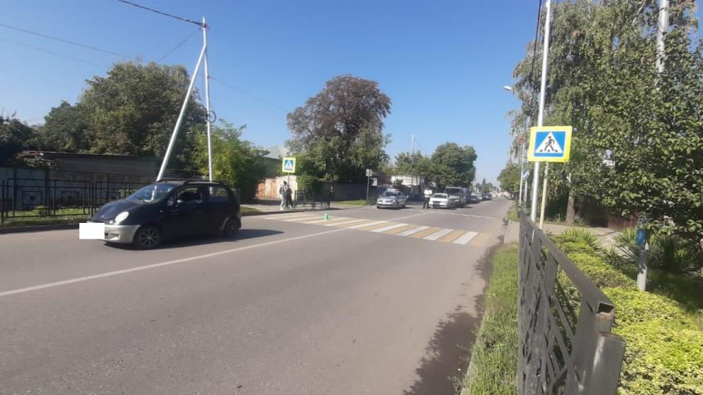 Иномарка сбила женщину на «зебре» в Пятигорске