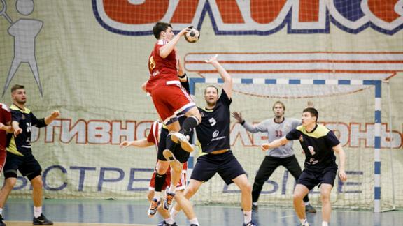 Гандбол: ставропольский «Динамо-Виктор» обыграл одноклубников Челябинска