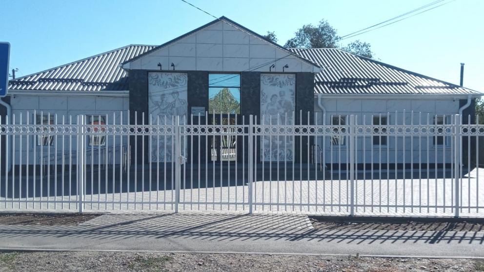 В Труновском округе Ставрополья благоустроили территорию возле сельского ДК