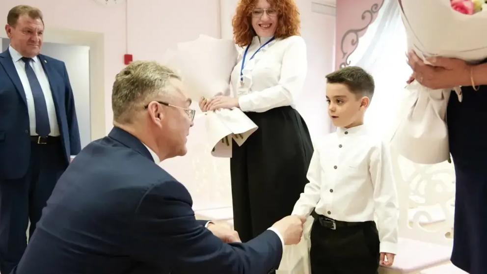 Губернатор Ставрополья пообщался с юными участниками акции «Наследники Победы»
