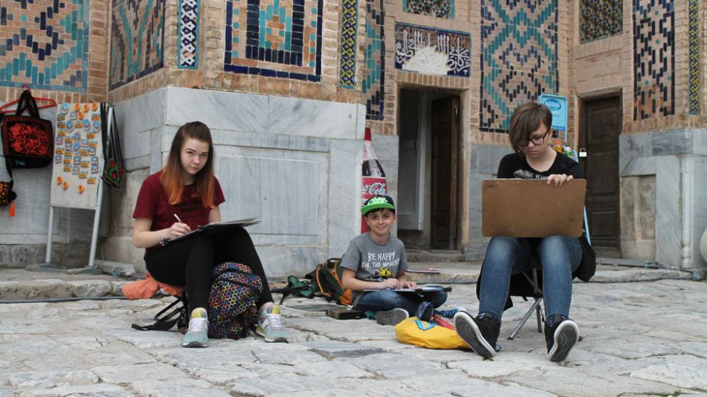 Ставропольские художники рисовали в центре Самарканда