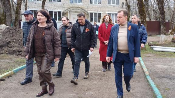 Глава Ставрополя проверил ход ремонта в «Лесной поляне»