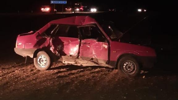 На Ставрополье лихач на встречке не смог увернуться от иномарки