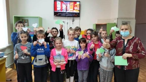 Книжный дар передали юным читателям Ставропольского краевого санатория «Дружба»