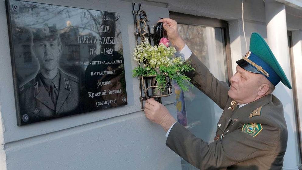 В Ставрополе обновили дом и табличку в память афганца Павла Буравцева