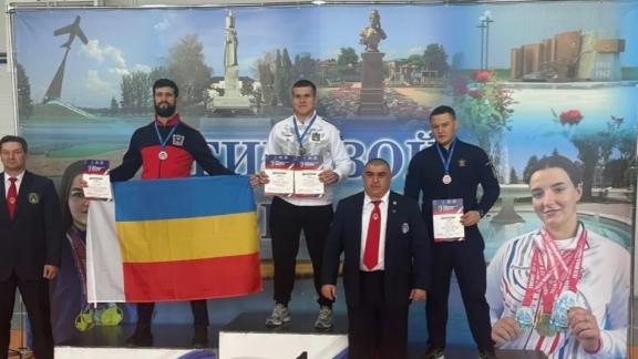 Ставрополец победил на чемпионате Юга и Северного Кавказа по гиревому спорту