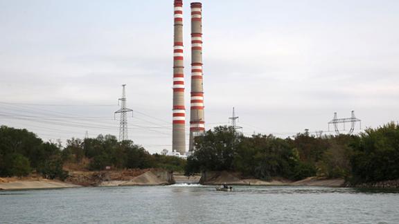 «Дикие» пляжи и невоспитанные отдыхающие угрожают Новотроицкому водохранилищу