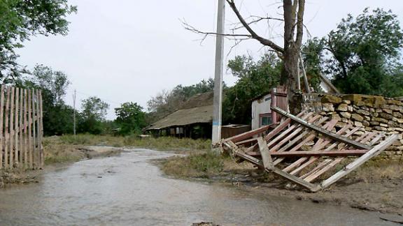 Ливень стал причиной подтопления Шведино и Николиной Балки в Ставропольском крае