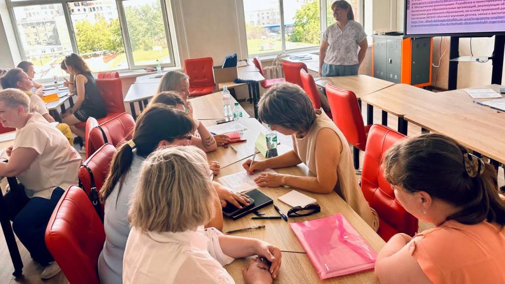 На Ставрополье курсы повышения квалификации пройдут 500 педагогов из ЛНР