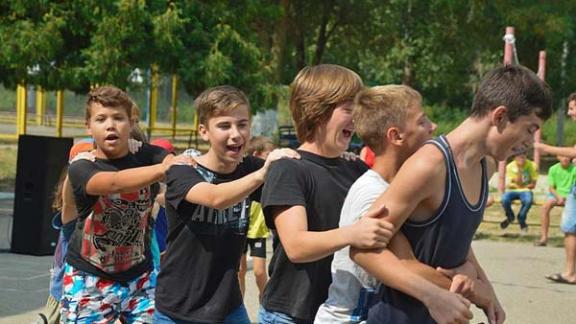 В Невинномысске стартовала профильная смена для трудных подростков