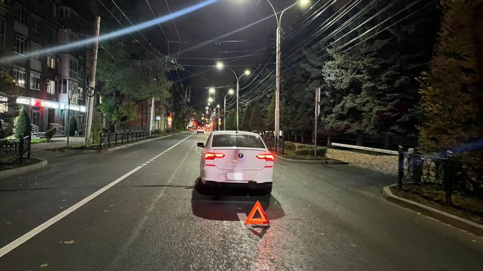 В Ставрополе 16-летняя девушка попала под колёса машины