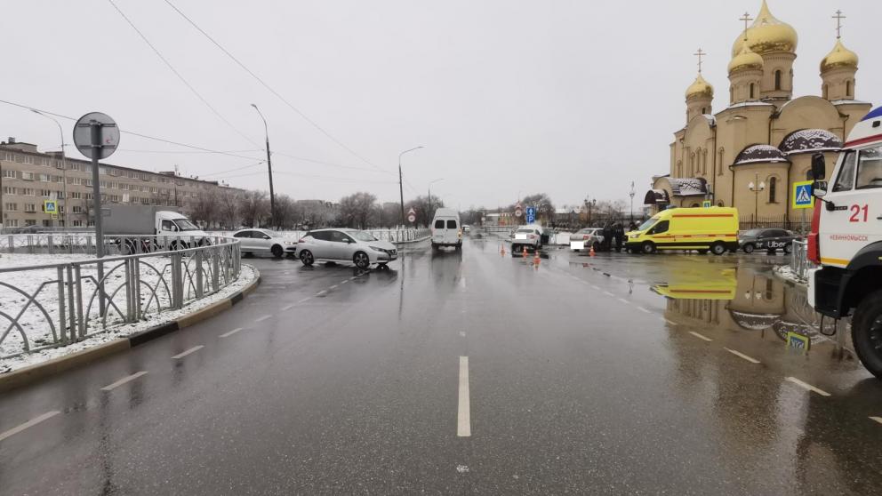 Два человека пострадали в аварии в Невинномысске