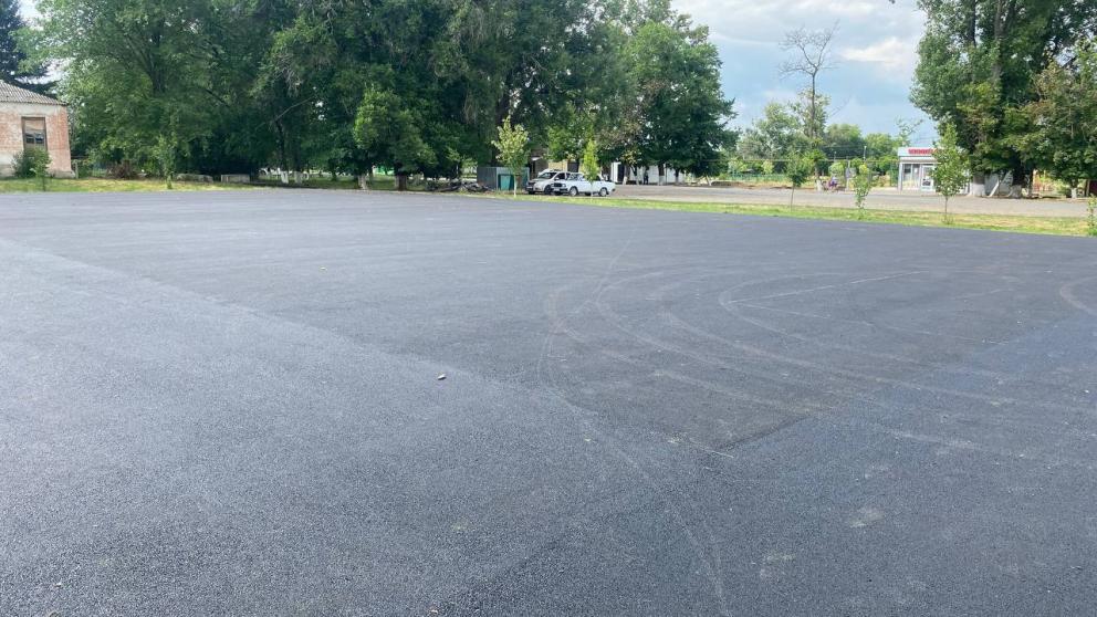 В Новоалександровском округе Ставрополья ремонтируют спортплощадку