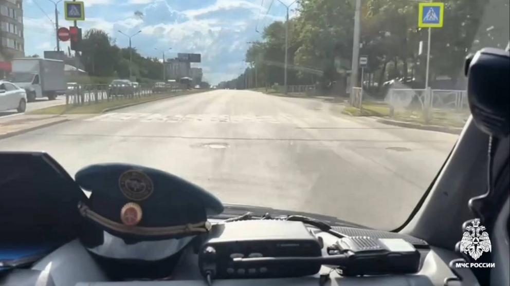 Пожар тушат вблизи села Сенгилеевского на Ставрополье