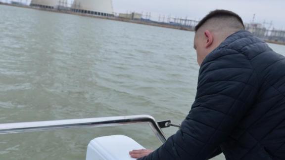 Экологи выпустили в водоём-охладитель Ростовской АЭС более 3 тысяч литров хлореллы для поддержания водного экобаланса