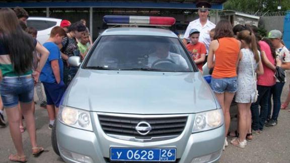 Георгиевская Госавтоинспекция провела экскурсию для детей