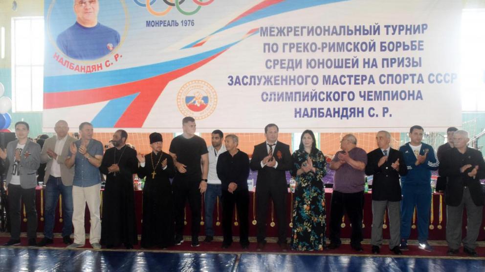 Более 200 спортсменов приняли участие в турнире по греко-римской борьбе в Георгиевске