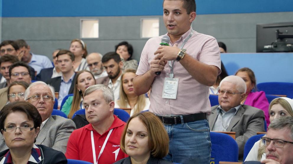 В Ставрополе на Всероссийском педфоруме побывал Министр просвещения РФ