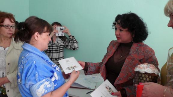 В селе Донском прошла акция «Мы идем в роддом!»