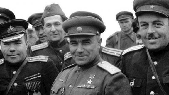 Поверженный Берлин: как немецкая столица возвращалась к жизни в 1945-м