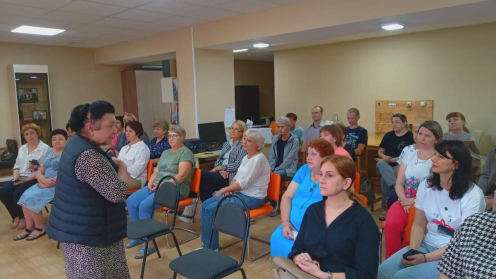 Федеральный депутат встретилась с жителями Изобильненского округа