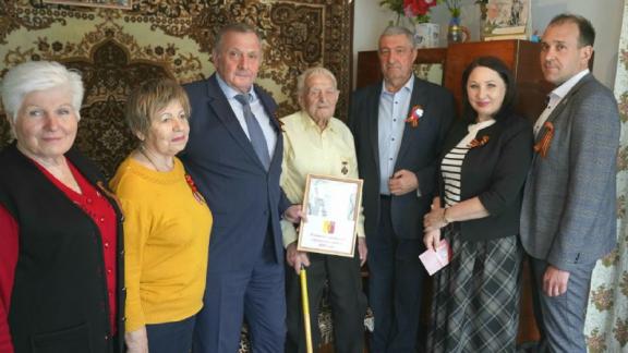 Ветеран Великой Отечественной стал Почётным гражданином Арзгирского округа Ставрополья 