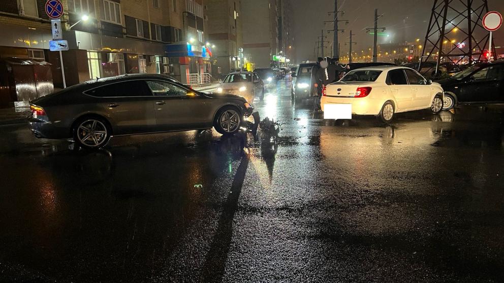 В Ставрополе произошло ДТП на парковке многоэтажного дома