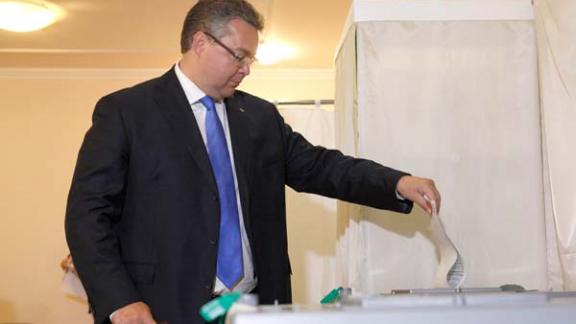 Губернатор Ставрополья Владимир Владимиров принял участие в голосовании