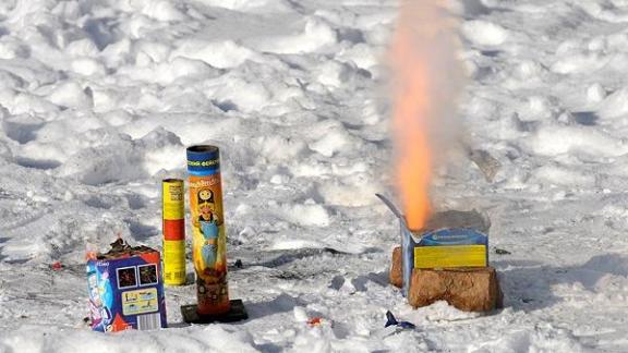 Как правильно пользоваться пиротехникой, чтобы праздники были в радость