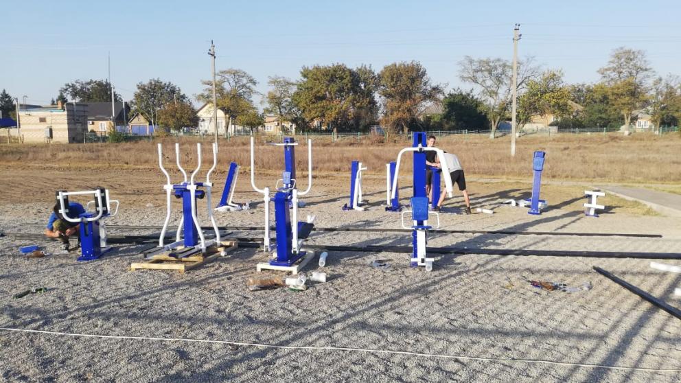 В ставропольской станице Стодеревской казаки оборудовали фитнес-площадку