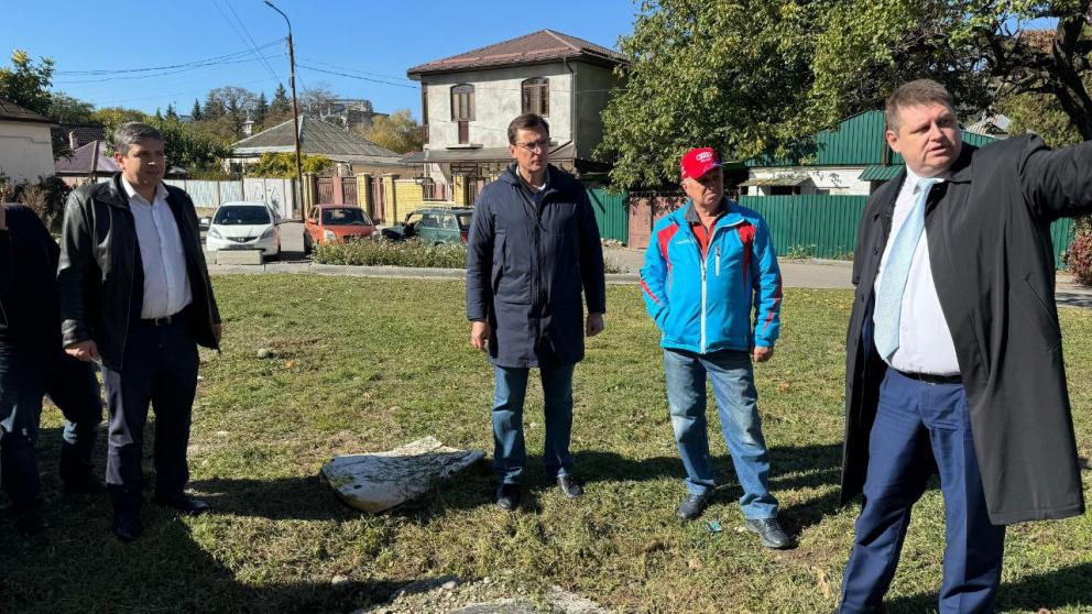 Глава Кисловодска дал поручения по обращениям жителей проспекта Победы