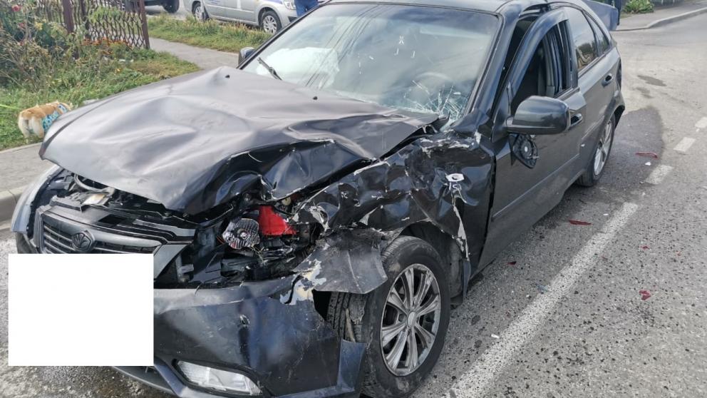 Маршрутка и легковушка столкнулись в Михайловске на Ставрополье