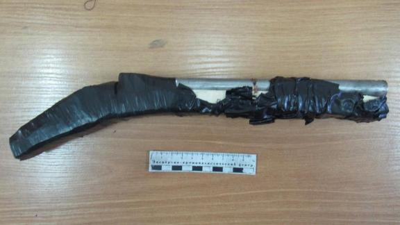 Мужчина в Железноводске готовился отпугивать собак самодельным пистолетом