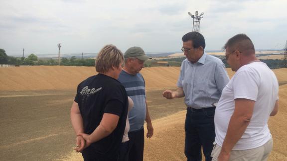 В Александровском районе уборка в разгаре