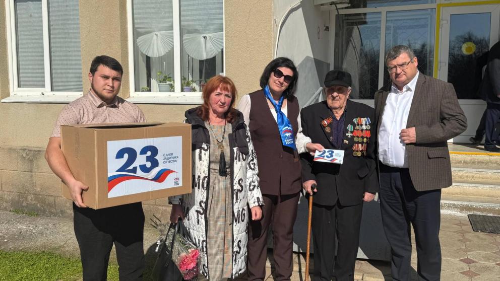 Единороссы на Ставрополье поздравили участников Великой Отечественной войны