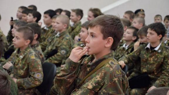 Ставропольским кадетам рассказали об истории переводчиков в России