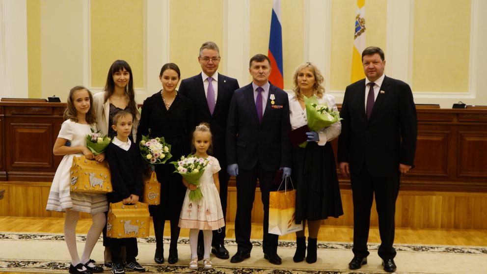 Тружеников Ставрополья наградили за вклад в развитие края