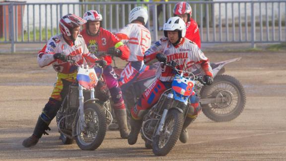 Серебряные награды ипатовского «Колоса» в Кубке России по мотоболу