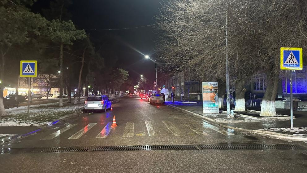 Водитель авто сбил женщину на пешеходном переходе в Минеральных Водах