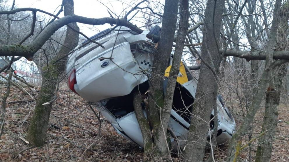 На Ставрополье поездка с лихачом «отправила» в больницу двух его пассажиров