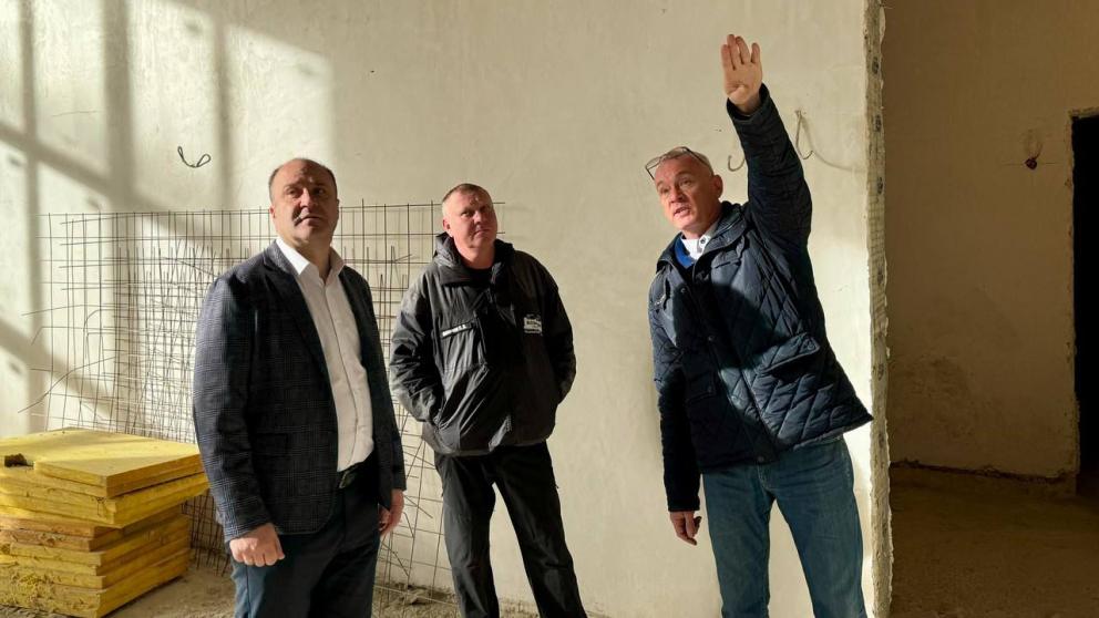 В Ставрополе продолжается ремонт лицея № 35