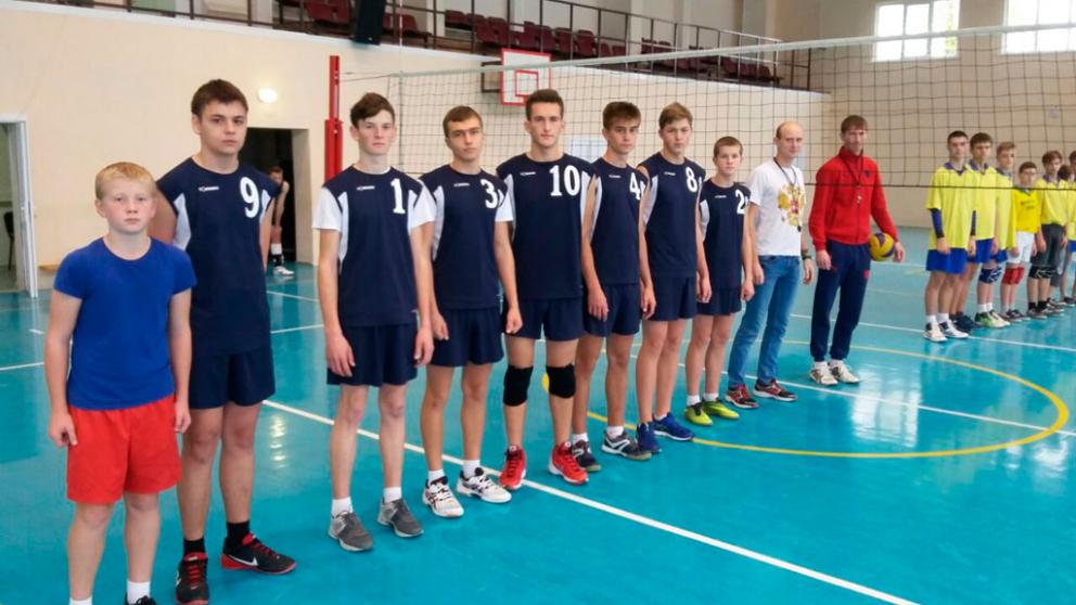 В Александровском районе прошли зональные соревнования первенства края по волейболу