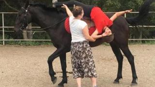 В центре иппотерапии Пятигорской епархии готовятся к чемпионату по конной стрельбе из лука