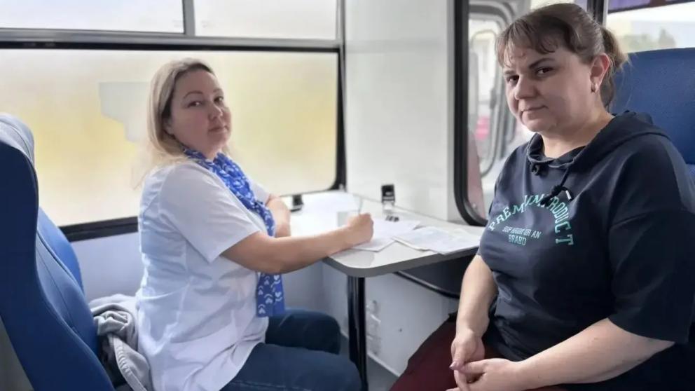 Мобильные врачи обследовали сотрудников предприятия в Новоалександровске